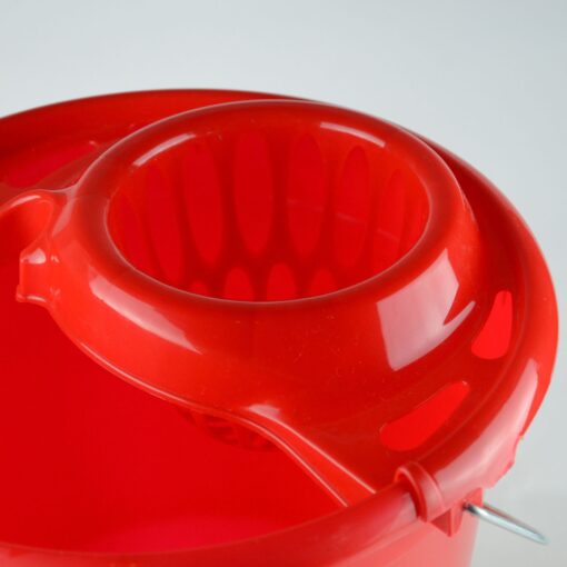 Balde Oval y Escurridor Ideal 15 Litros - Imagen 5